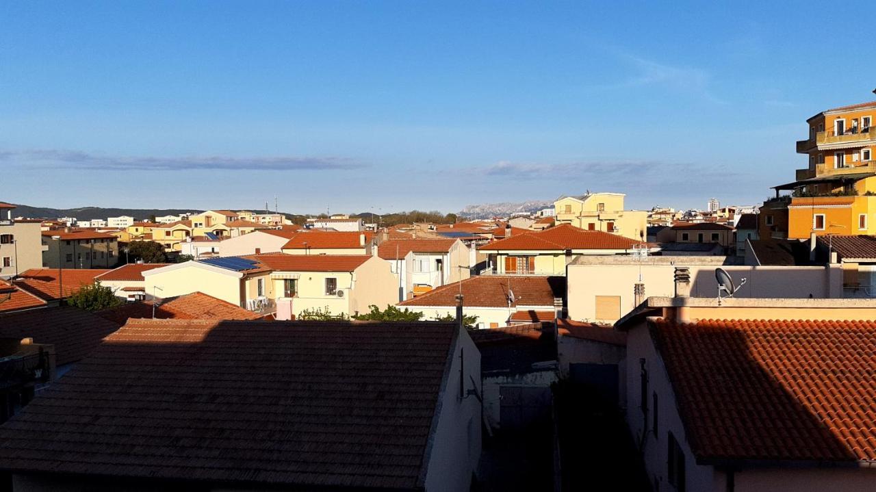 Lo Sguardo Sulla Citta' ,Panoramic View Apartment Olbia Exterior photo